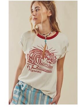 Free People Daydreamer Hawaii retro ringer graphic tee Size Medium RARE